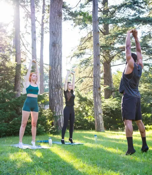 Women exercising outdoors in Laguna Beach CA as part of Dolce MD weight loss program